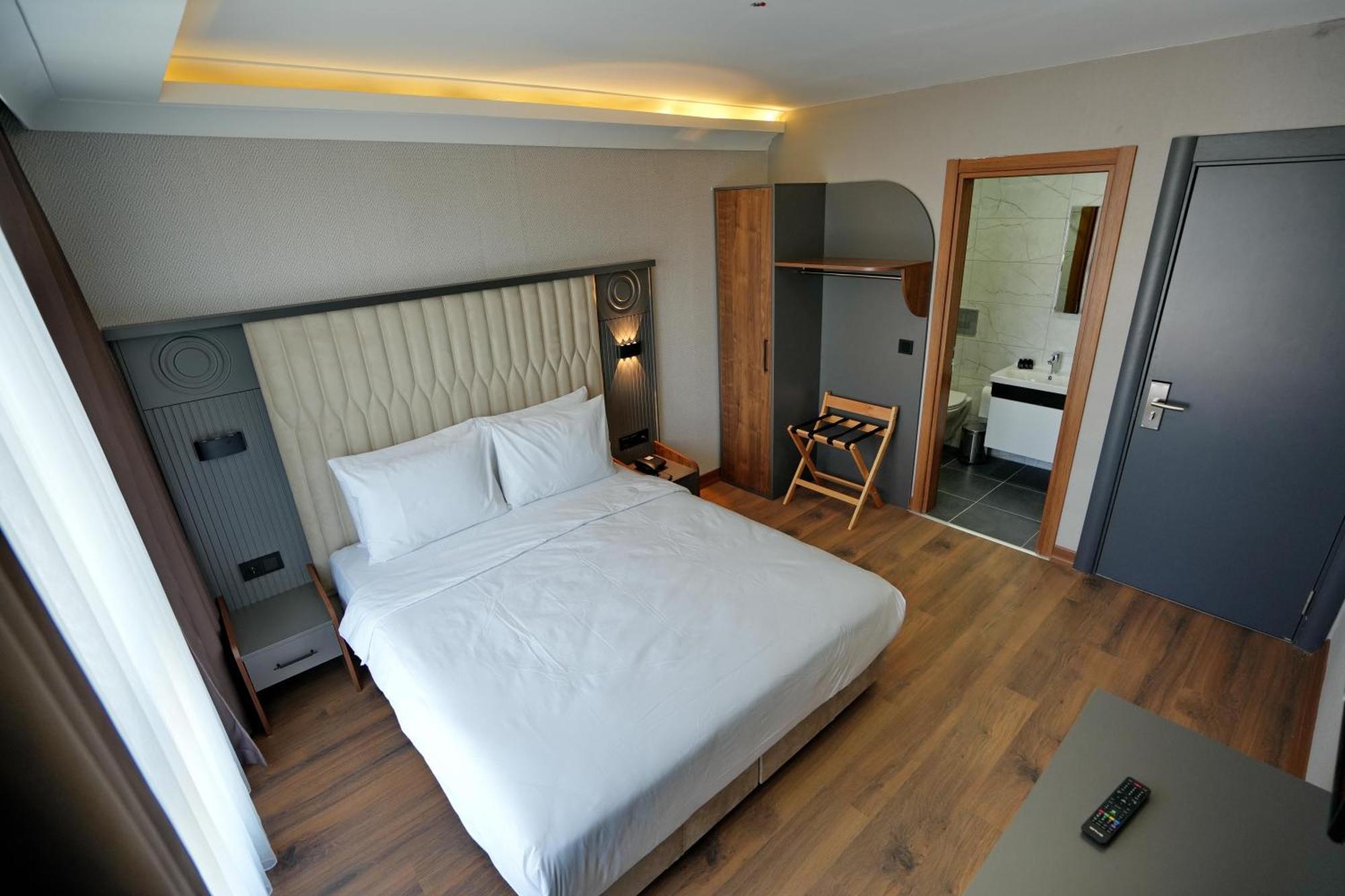 Shelton Airport Hotel Arnavutkoy Esterno foto